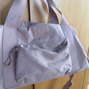 BEIS sport duffle (broken zipper)